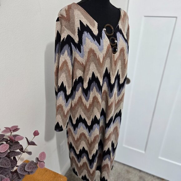 Tacera Chevron Print Tans Blue Black Knee Length Shift Dress - 2X - Picture 3 of 8
